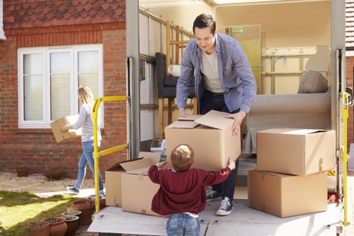 Sturdy removal boxes and protective materials for local packing needs